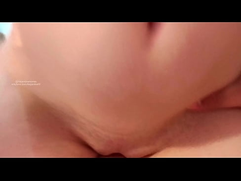 ❤️ Dormindo no quarto da minha irmã e foi assim que acordei ❤ Sexo vídeo em nós ﹏