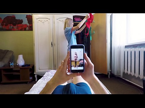 ❤️ O Stepsister fez seu irmão vir logo antes de sua mãe voltar para casa ❤ Sexo vídeo em nós ﹏
